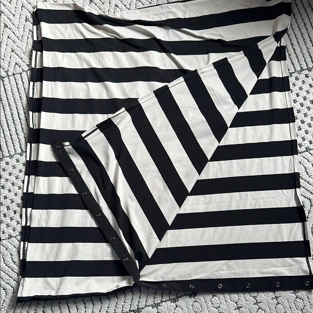 Lululemon Athletica Black and White Striped Wrap